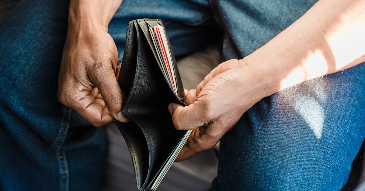 Pułapki finansowe, w które wpadasz nieświadomie: 10 błędów drenujących budżet (i jak szybko je naprawić)