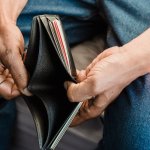 Pułapki finansowe, w które wpadasz nieświadomie: 10 błędów drenujących budżet (i jak szybko je naprawić)